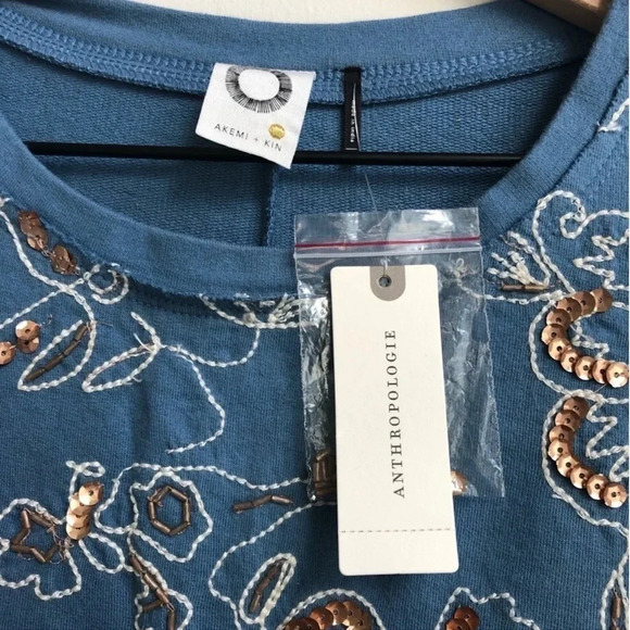 NWT Anthropologie Akemi + Kin Hildie Sequined top floral embroidered chambray - Picture 9 of 15